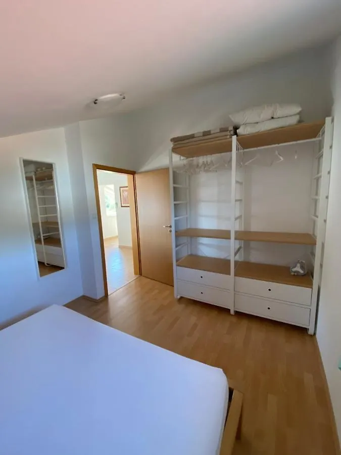 Apartments Matlovac Zdrelac