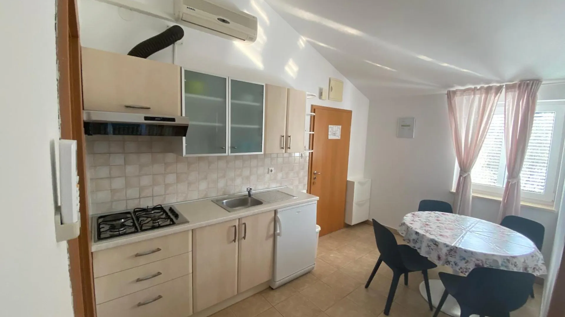 Apartments Matlovac Zdrelac 0*,  Croatia